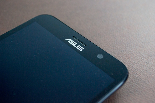 ASUS ZenFone 2 ZE551ML - difuzor