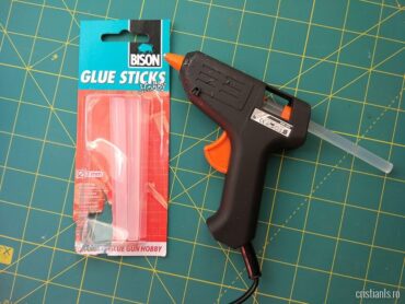 batoane de lipici și pistor