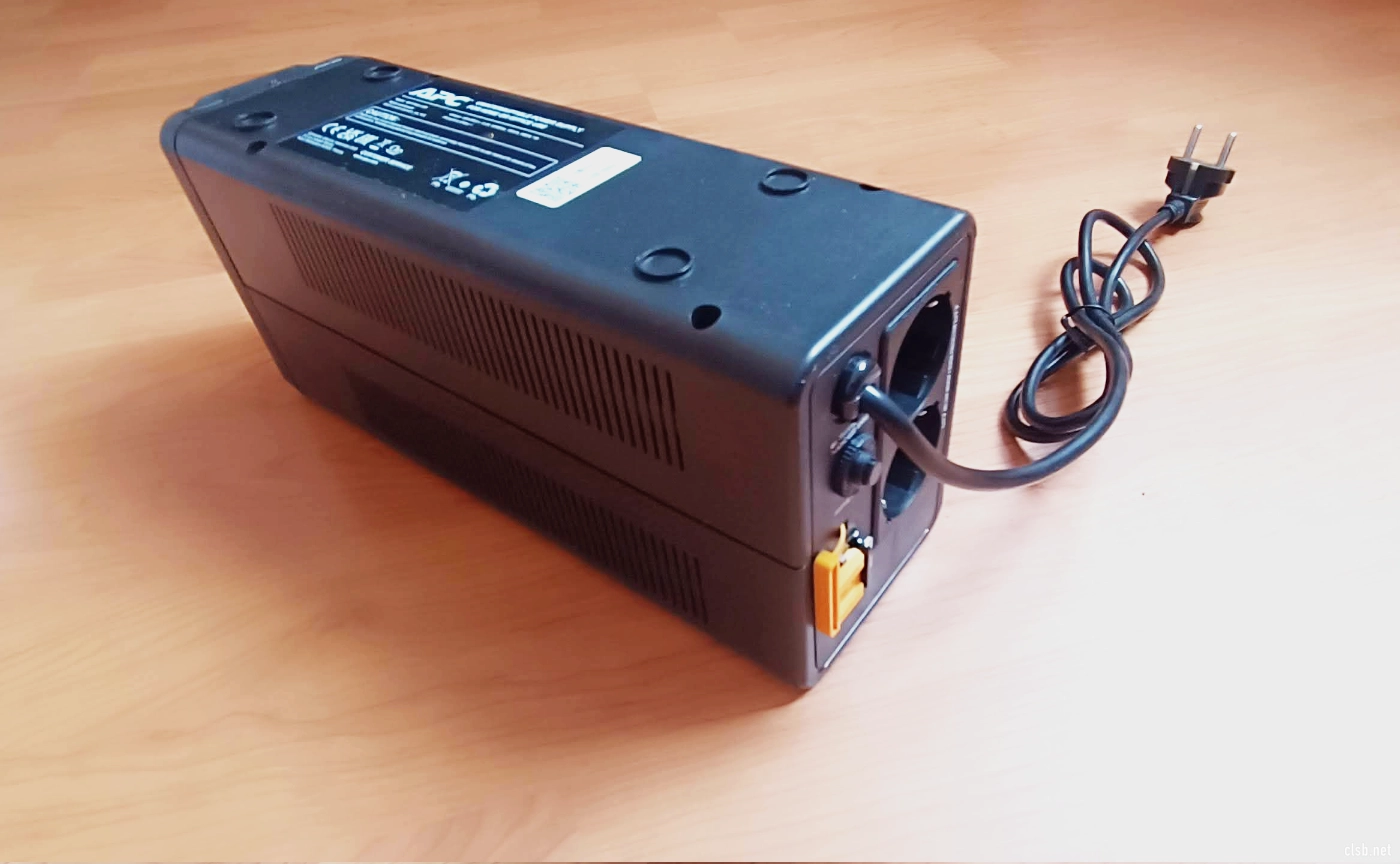 UPS APC BVX700LI-GR - dedesubt