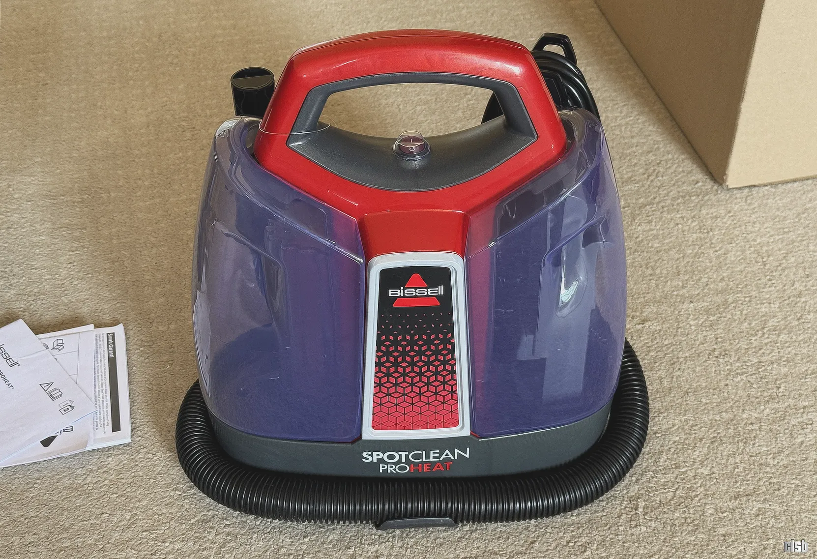 Aspiratorul BISSELL SpotClean ProHeat