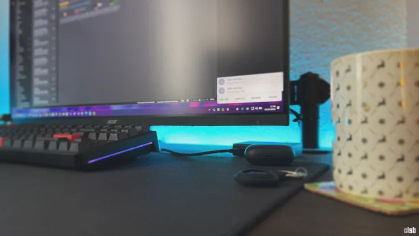 coturi HDMI și DisplayPort: cabluri ascunse