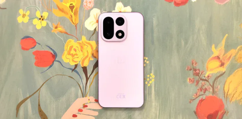 Telefon care merită cumpărat acum: OnePlus 15